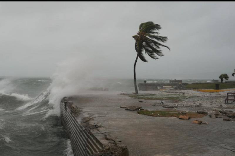 Huracán Melissa deja estragos a su paso por el oriente cubano