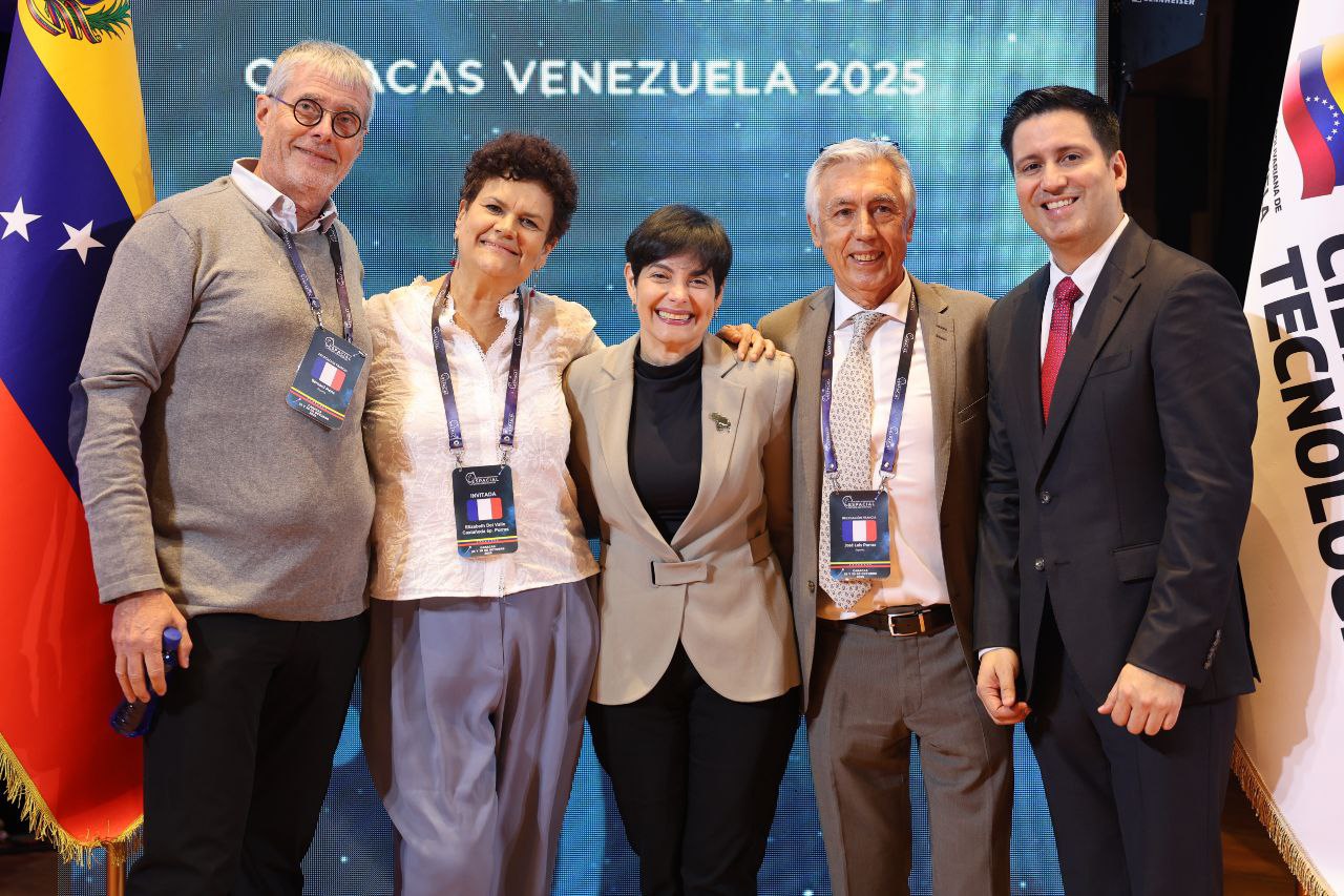 Inaugurado el 1er Congreso Internacional Espacial en Venezuela