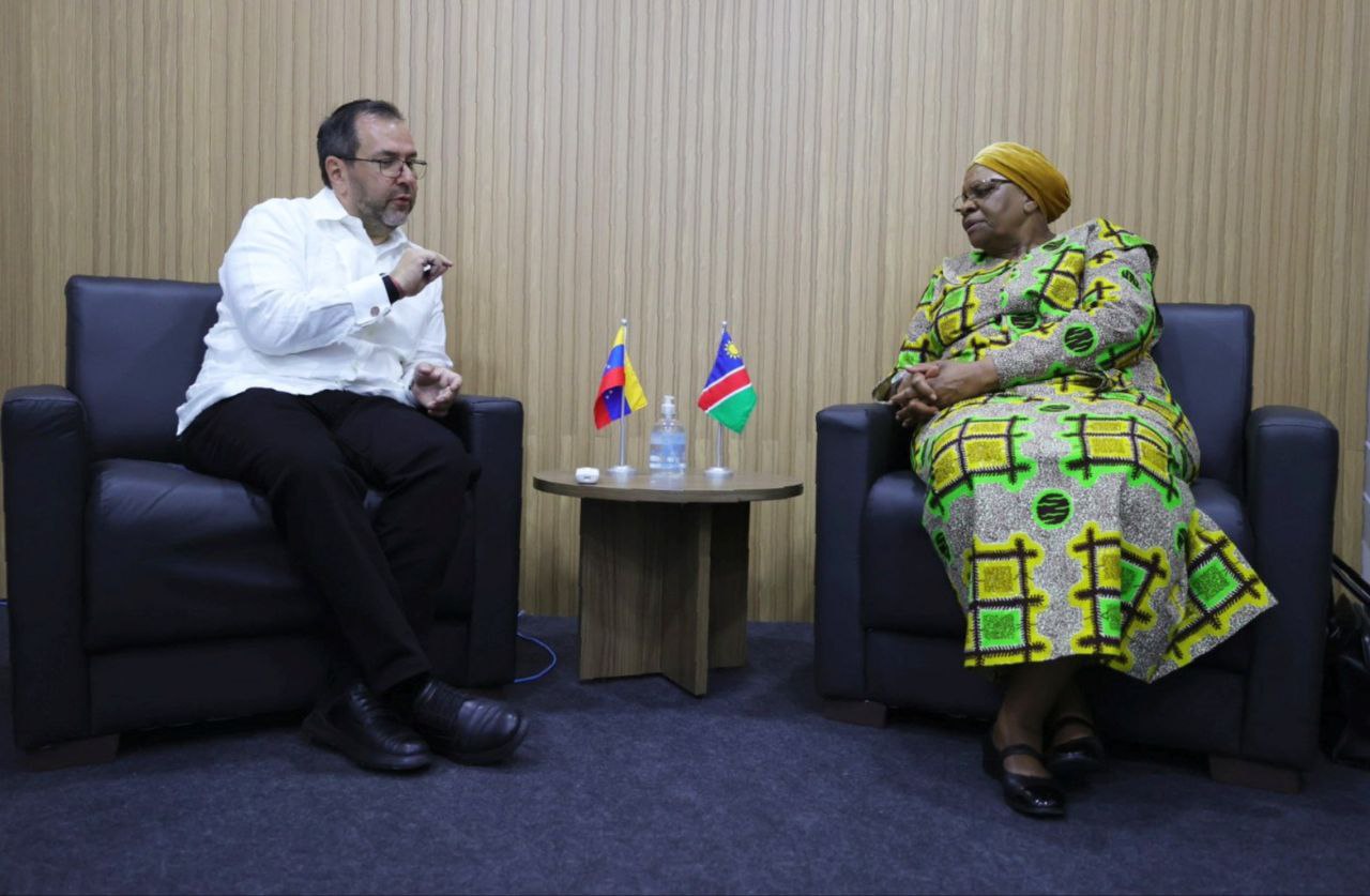 Venezuela fortalece lazos con Namibia y Barbados en la COP30