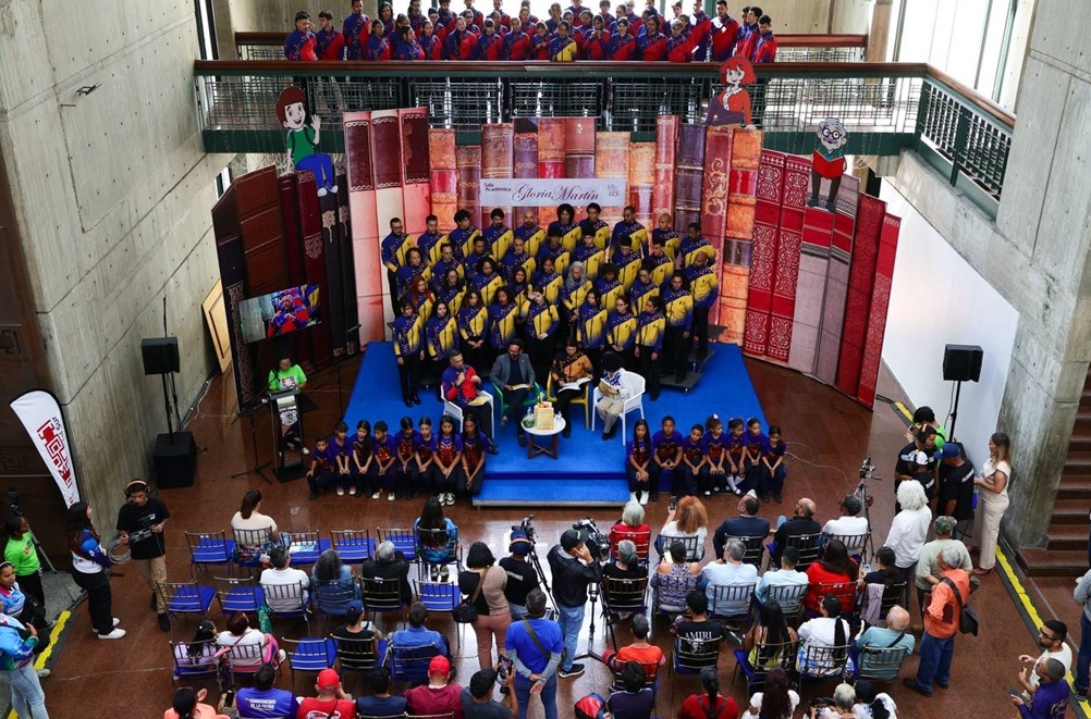 Bautizan "Laureles Dorados" en Feria del Libro de Caracas