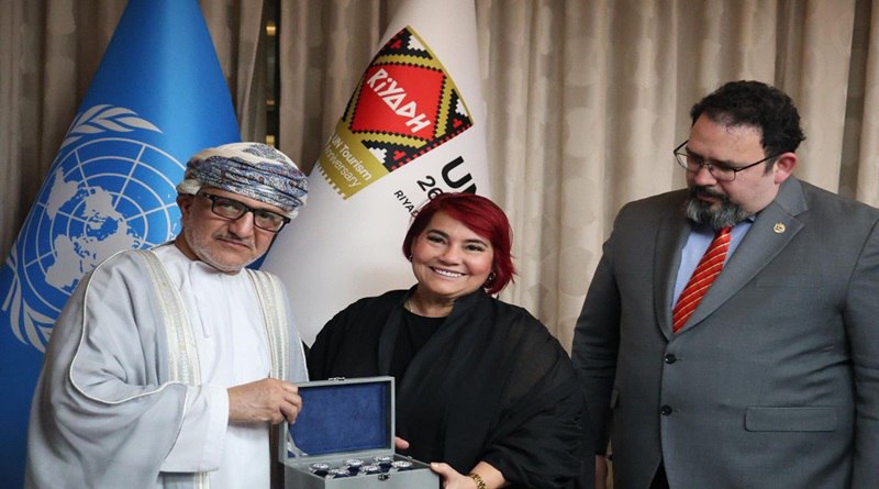 Venezuela y Omán discuten cooperación turística