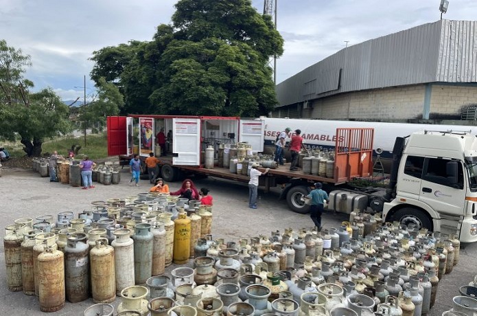 Coningas garantiza distribución de bombonas en la temporada navideña
