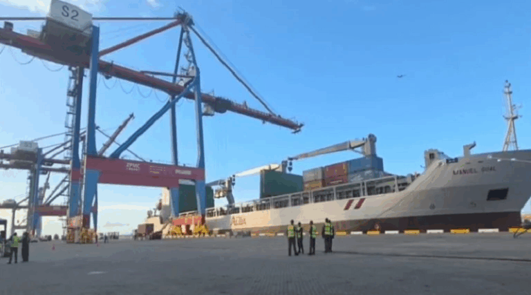 Segundo buque de ayuda venezolana llega a Cuba tras huracán