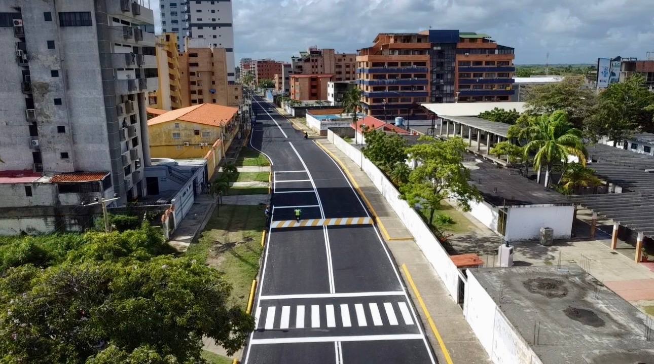 Mejoramiento vial impulsa el turismo en Tucacas