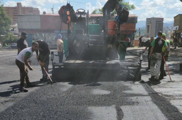GDC realiza reparaciones viales en sector Amilavaca