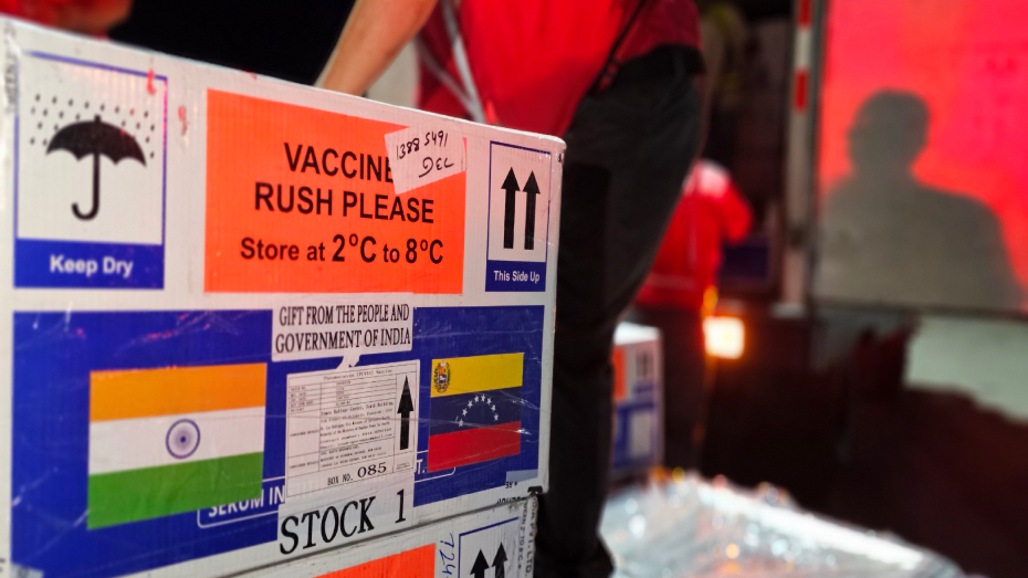 Llegan más de un millón de vacunas para el Sistema Público de Salud