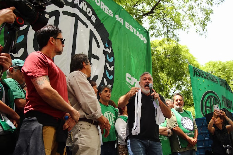 Paro masivo desafía la reforma laboral de Milei y sacude Argentina