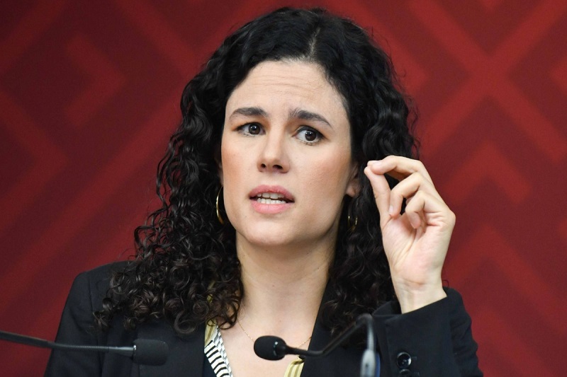 Exponen pruebas de pago a líder juvenil en México para promover marcha