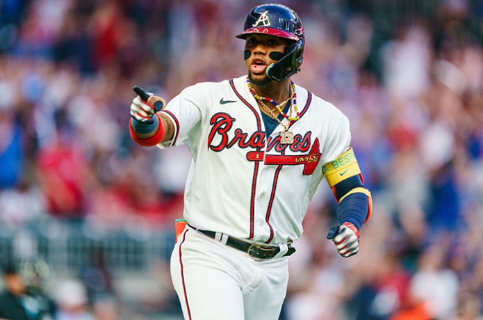 Premio Luis Aparicio entrega mención honorífica a Ronald Acuña Jr.