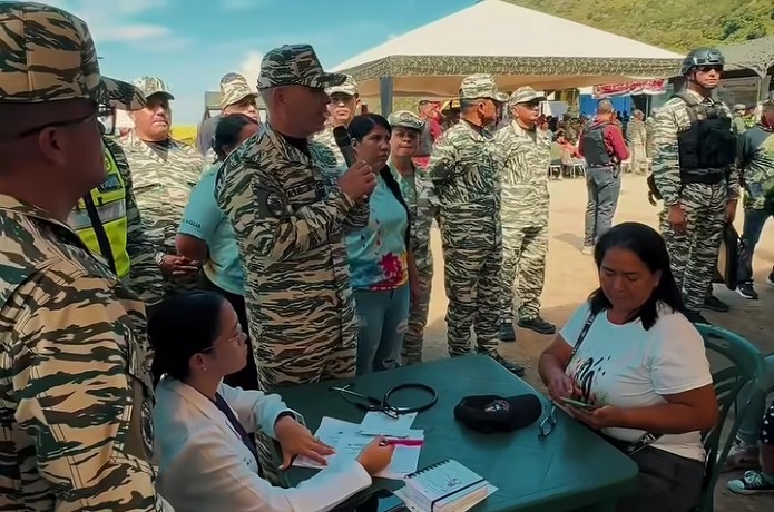 Ministro Padrino López supervisa jornada Comunal-Militar-Navideña