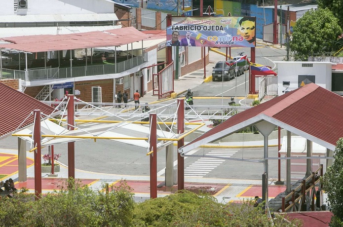 Bloquera comunal en Gramovén recibe insumos y la ponen en marcha