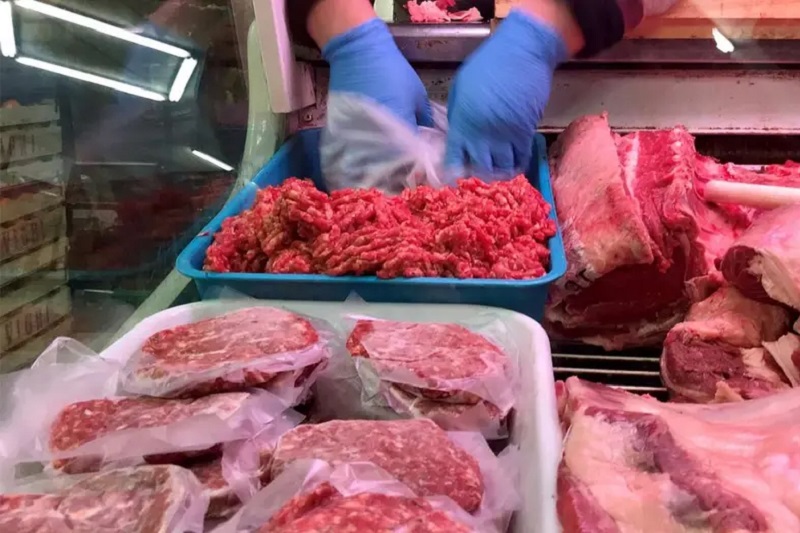 Argentina continúa en una fase inflacionaria bajo el gobierno de Milei