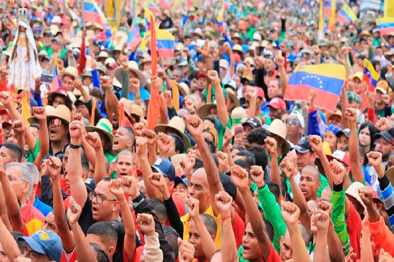Pueblo venezolano marcha en defensa de sus recursos y soberanía