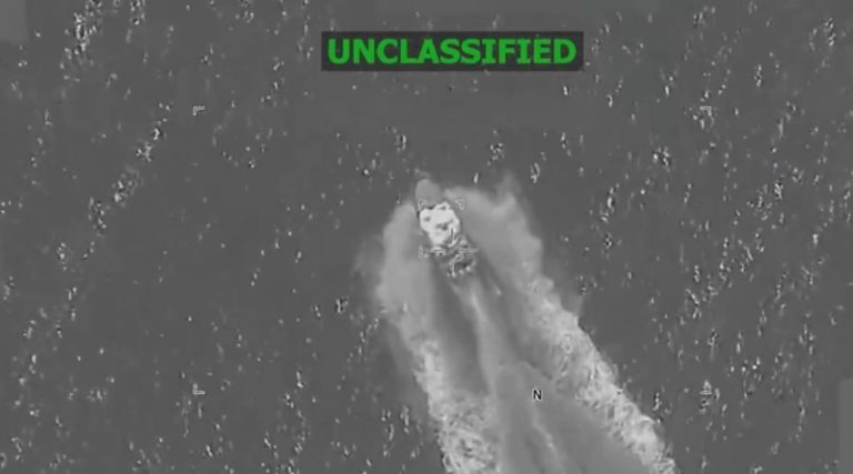 EEUU ataca 3 embarcaciones en el Pacífico oriental y deja 8 fallecidos