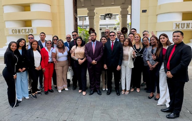 Instalada Junta Directiva del Concejo Municipal Bolivariano Libertador