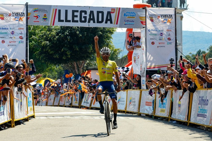 Pedalistas se alistan para dar acción a la Vuelta al Táchira 2026