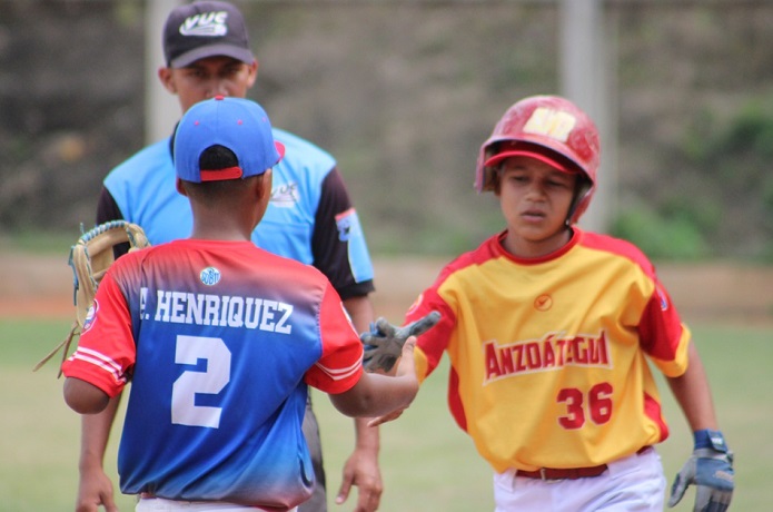 Federación de Beisbol anuncia calendario de torneos para 2026