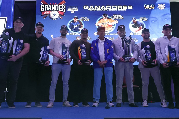 Conoce los peloteros galardonados en Los Grandes de la LVBP