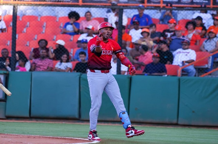 Alcides Escobar MVP y campeón en la Liga Dominicana de Beisbol