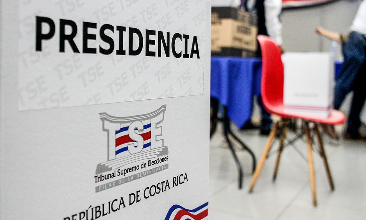Costa Rica decide su futuro en elecciones presidenciales este domingo