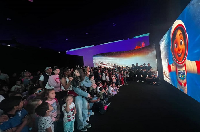 Chamos siguen disfrutando de la Expo Niños en el Espacio