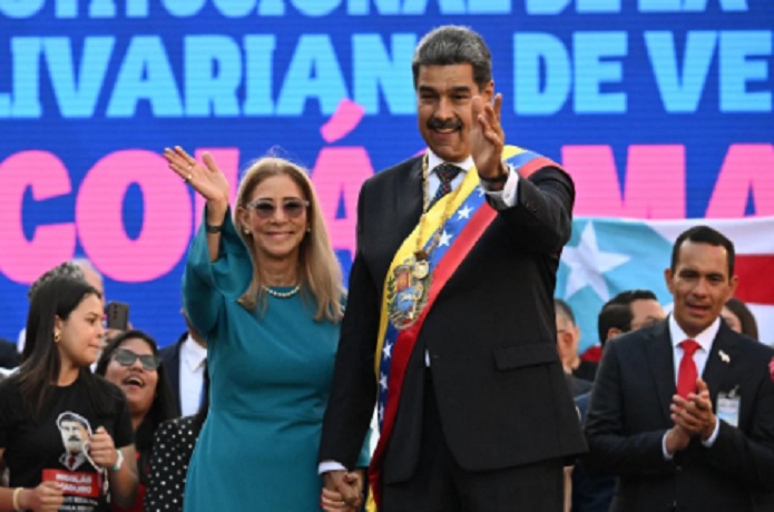 Fiscal de EEUU solicita reprogramar audiencia del presidente Maduro