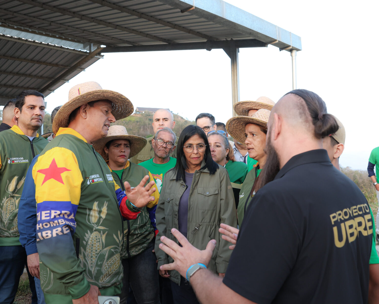 Ejecutivo entrega instrumentos para regularizar 160.000 hectáreas
