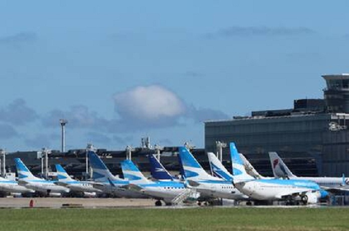 Controladores aéreos argentinos llaman a paro nacional desde el 26-F