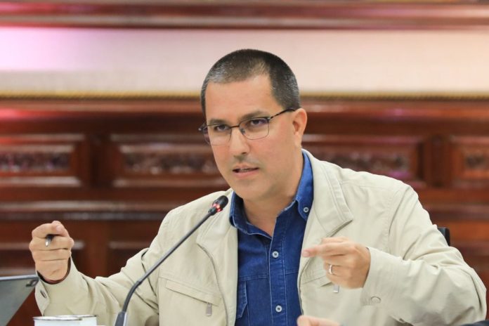Arreaza: La Ley de Amnistía es el eje central del reencuentro nacional