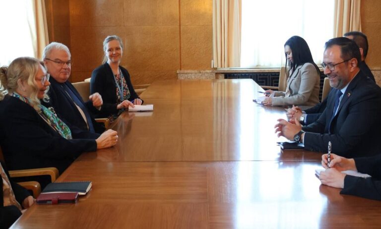 Venezuela insta a países de la ONU implementar tratados del desarme