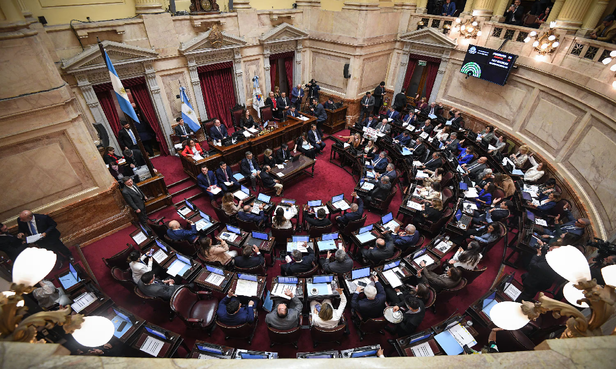 Senado debate reforma que afecta más de 16 mil glaciares en Argentina