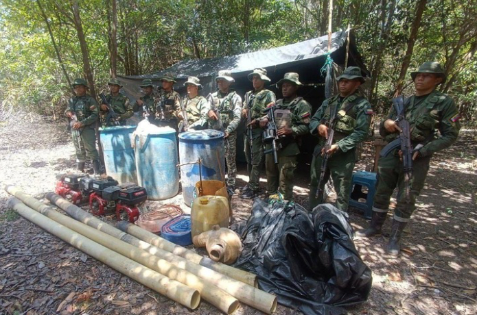 FANB localiza y destruye material para la minería ilegal en Amazonas