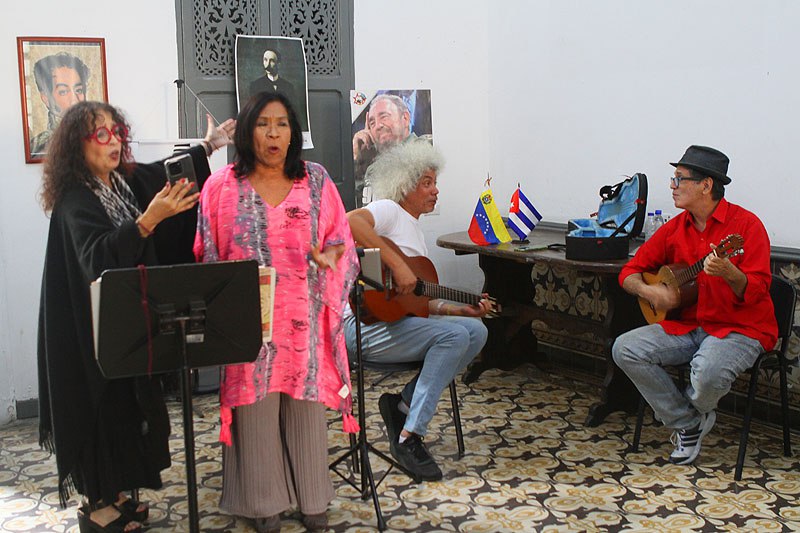 Casa José Martí de Caracas se vistió de canto solidario con Cuba