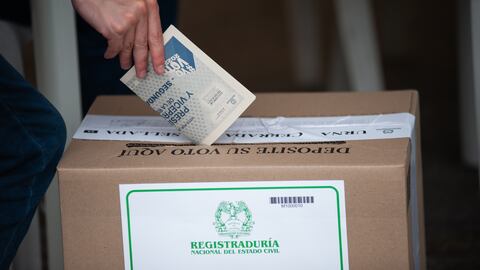 Colombianos en el exterior inician proceso electoral