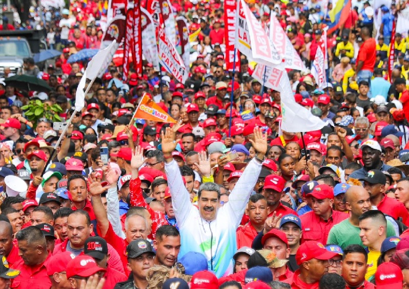 Venezuela se une en oración por la paz y liberación de Maduro y Cilia