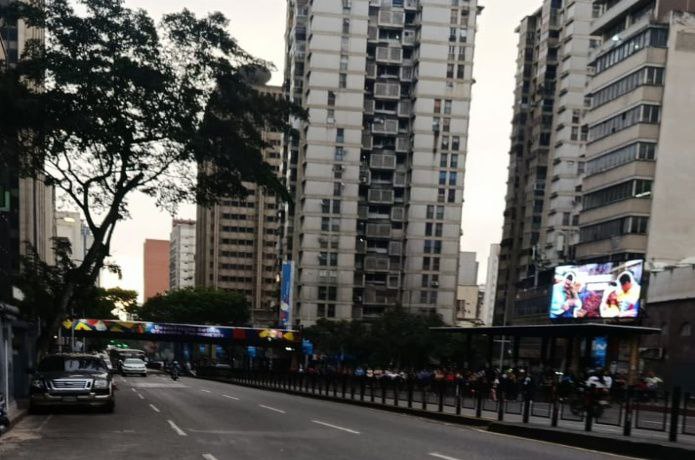 Caracas en calma y funcionando ante paralización parcial de transporte