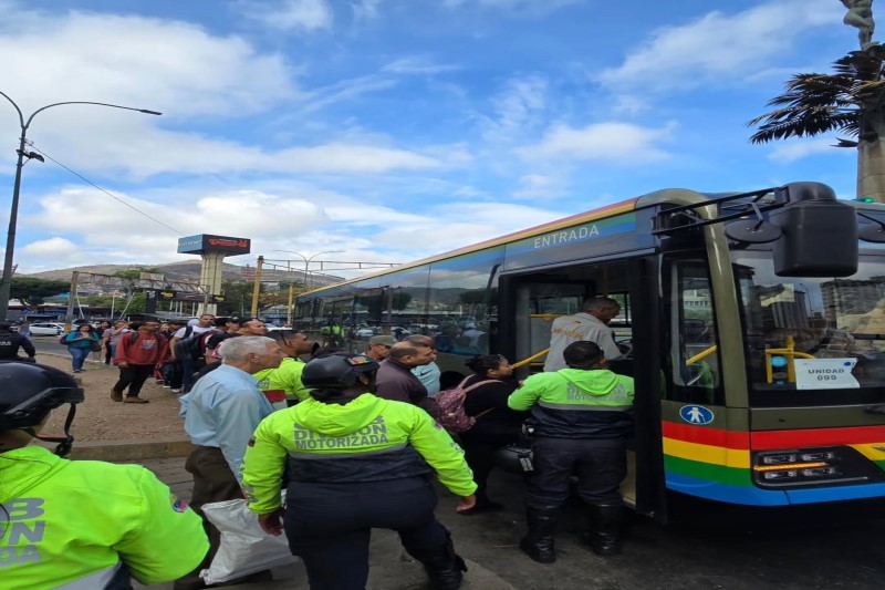 CPNB despliega patrullas de movilización frente al paro en la Gran CCS