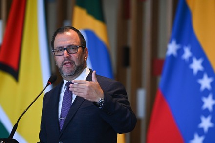 Yván Gil ratifica que Venezuela aboga por la defensa de los DDHH