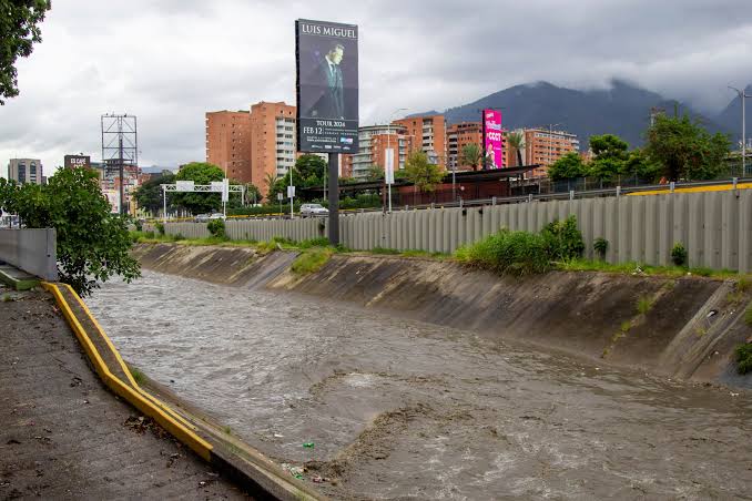 Inician labores preventivas en el río Guaire ante período de lluvias