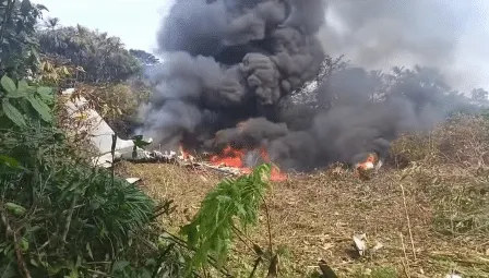 Fallecen militares al caer aeronave de la Fuerza Aérea de Colombia
