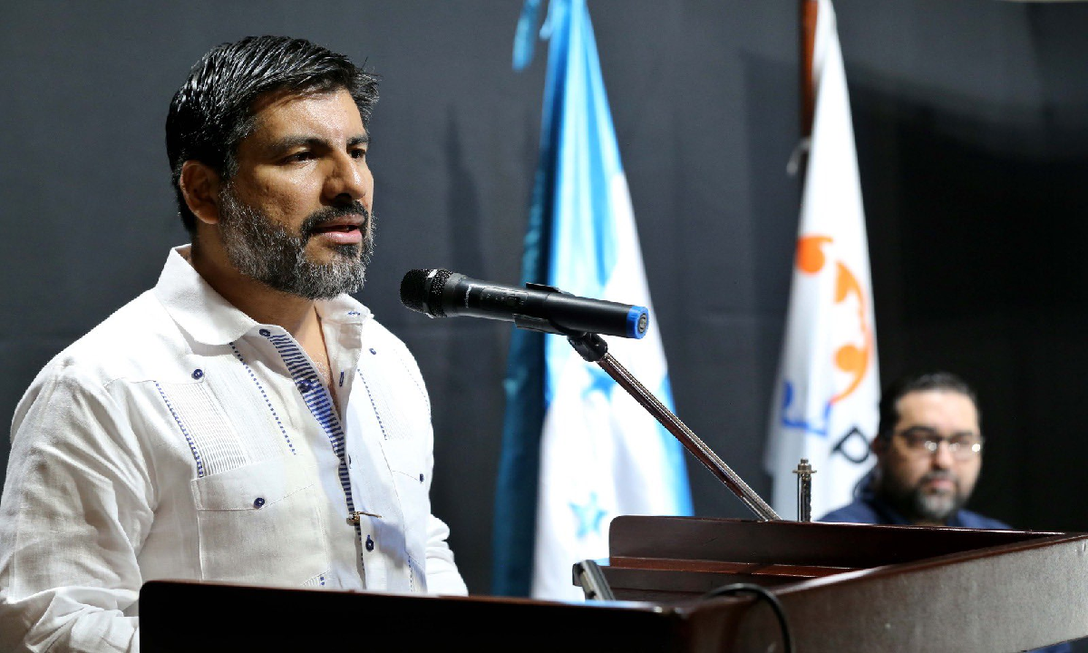 Congreso hondureño destituye a fiscal general y acepta renuncia en CSJ