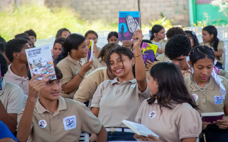 Alianza colombo-mexicana y venezolana fomenta la lectura en Miranda