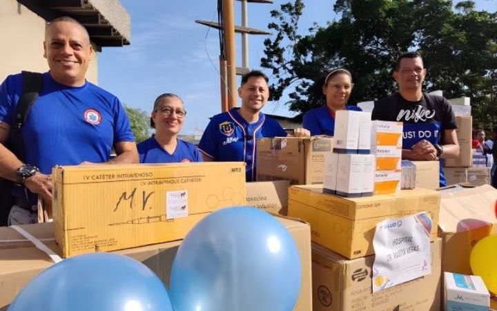 Dotan con insumos médicos a centros asistenciales de La Guaira