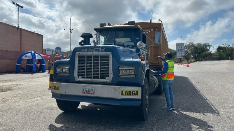 Restringen paso de vehículos pesados por asueto por Semana Santa