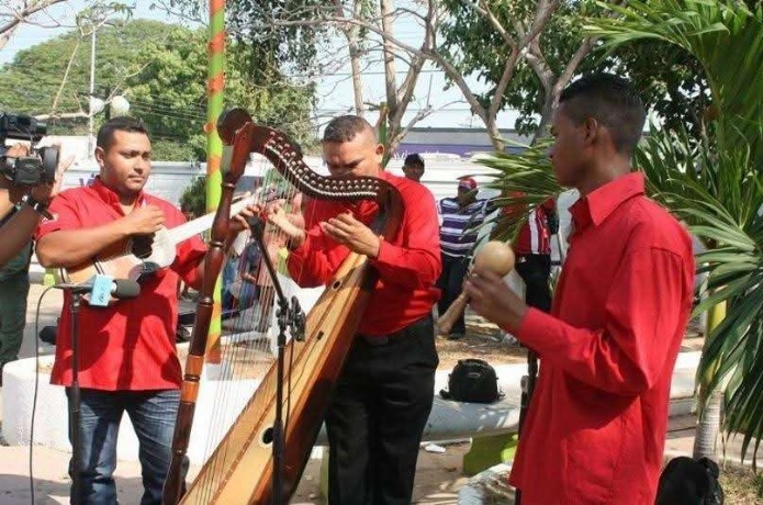 Rinden homenaje al Joropo y al Nazareno en Achaguas en el estado Apure