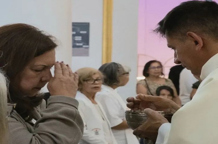 Alcaldesa llama a la renovación espiritual en Domingo de Resurrección