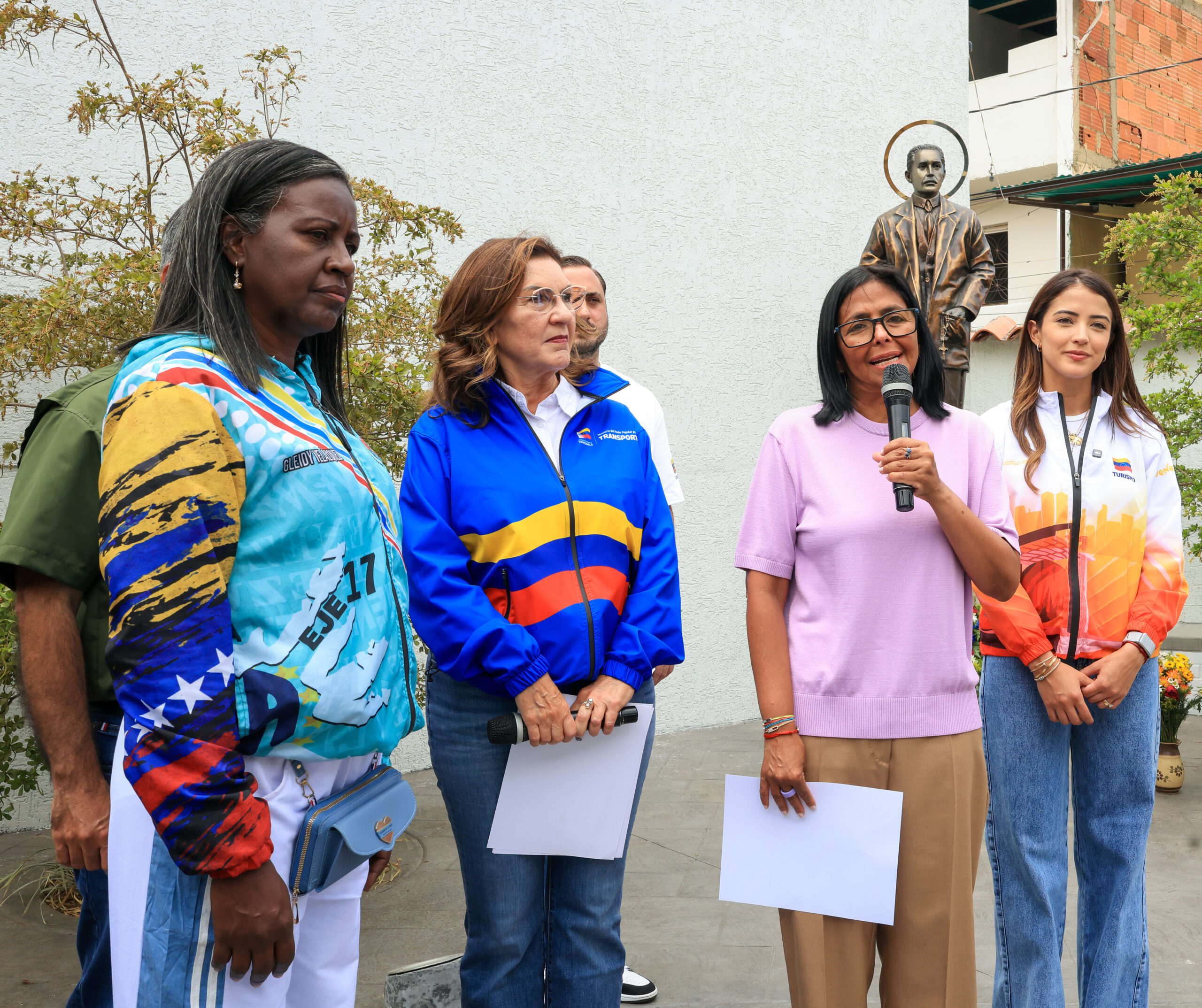 Presidenta Encargada destaca que la Semana Santa se desarrolló en paz