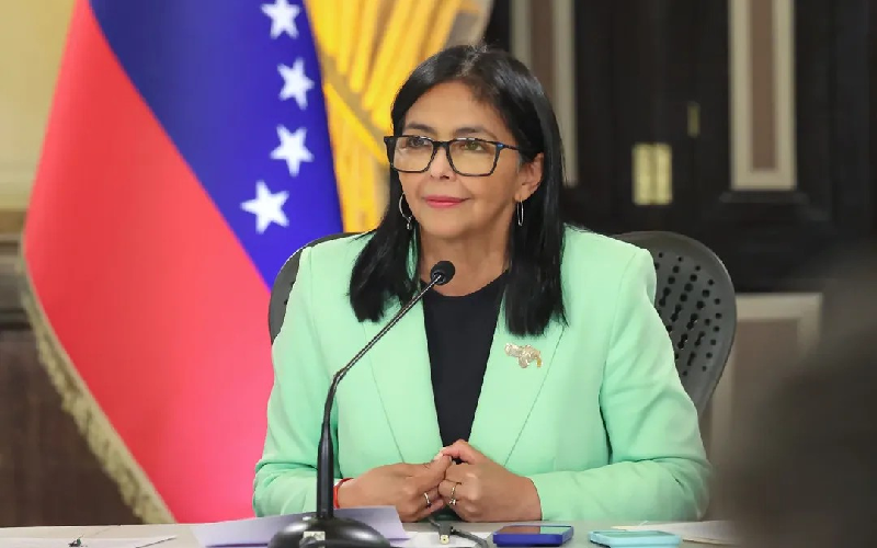 Trinidad y Tobago oficializa lazos con Caracas en busca de estabilidad