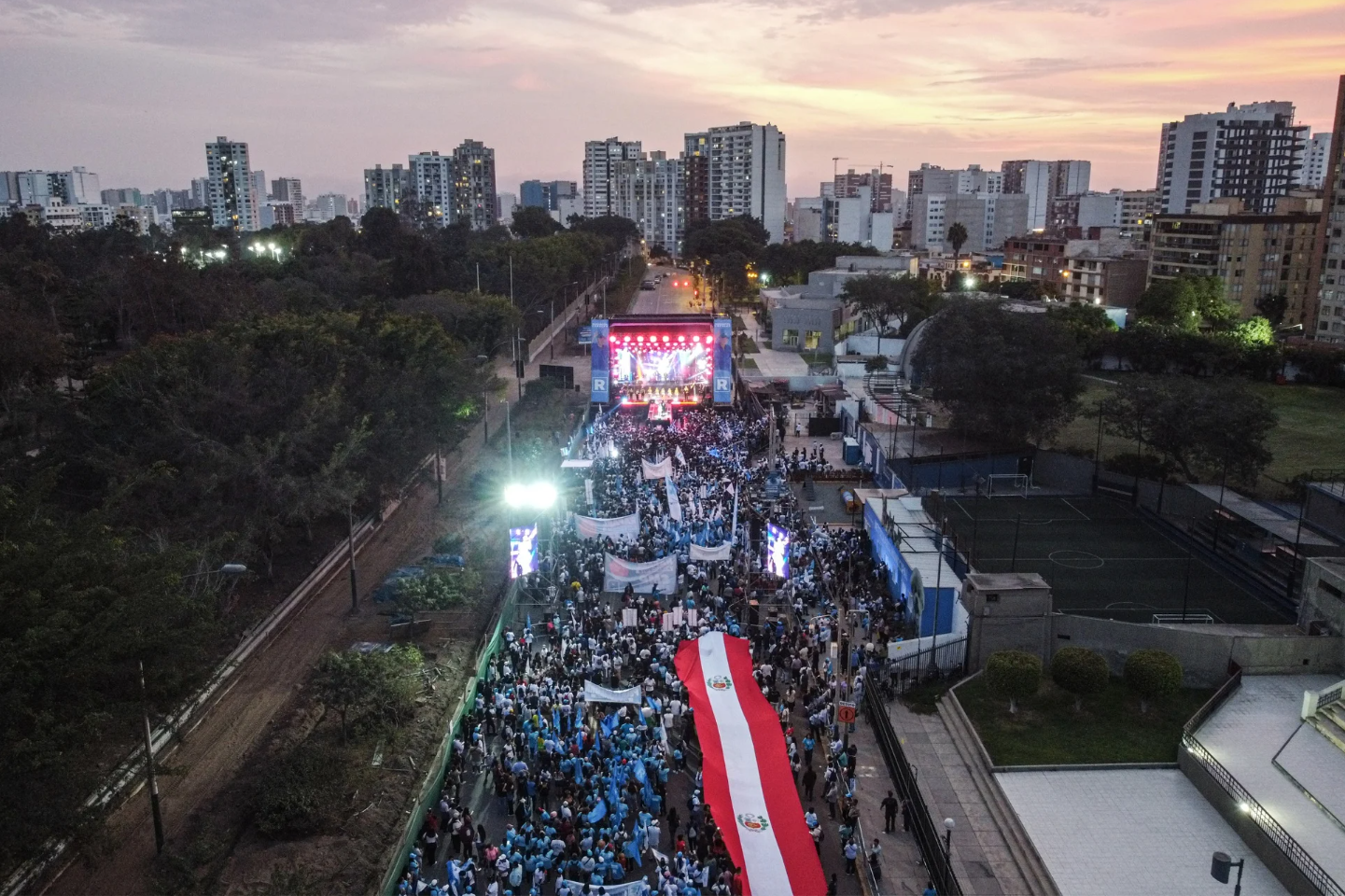 Dispersión extrema: 35 candidatos aspiran la presidencia de Perú