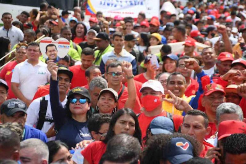 Caracas se moviliza a 24 años del día de la Dignidad